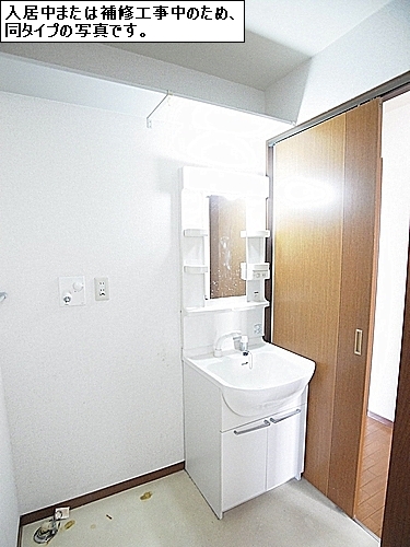 ファミーユ　ウエスト 201号-9