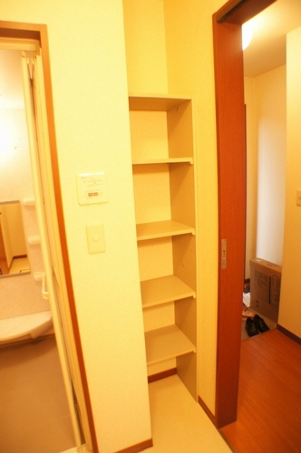 ファミーユ イースト 102号-9