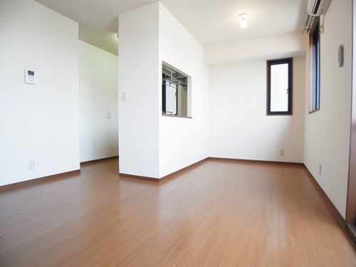 ファミーユ イースト 103号-2