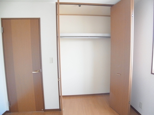 ファミーユ イースト 103号-6