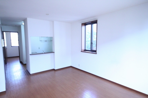 シャインハイツ小手指 102号-3