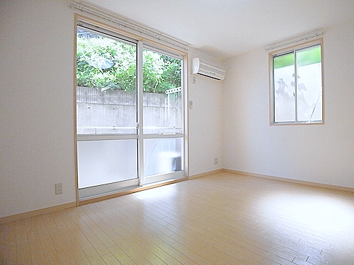 メゾン・オレンジヒルズ 102号-4