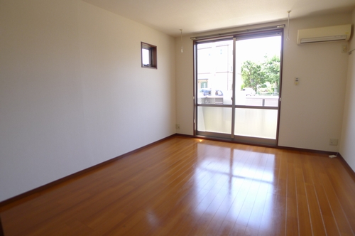 ソレアード・アキヒロ 102号-2