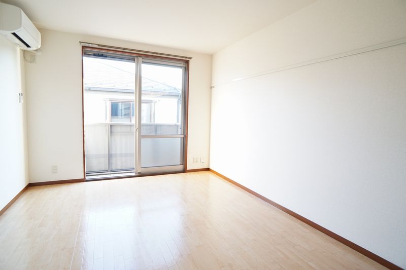 シャーメゾンK&T 203号-3