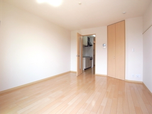 グランシャリオ 203号-2