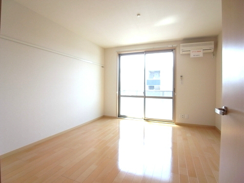 グランシャリオ 203号-3