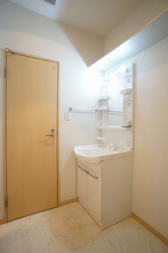 クレセント B棟 101号-10