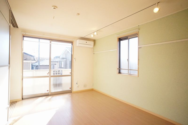 オードリー 206号-2