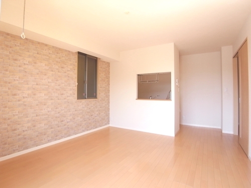 エムズヒル A 203号-2