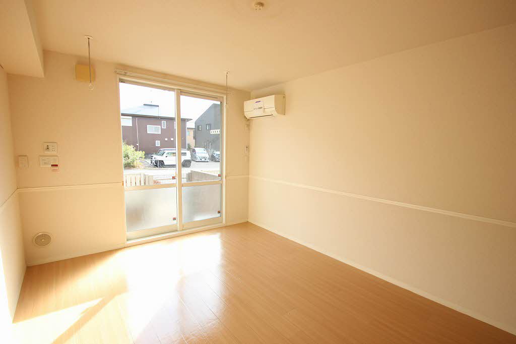 フェリチタ　雲雀 103号-2