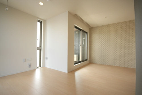 Ｂｌａｎｎｏｉｒ 303号-5