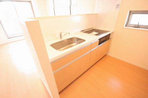 シャンゼリゼ大宮 H 201号-3