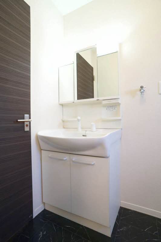 沙羅　Ｃｏｕｒｔ　Ａ 201号-9