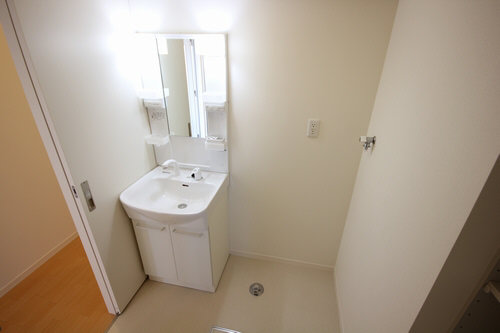 グレイス コート C 102号-8