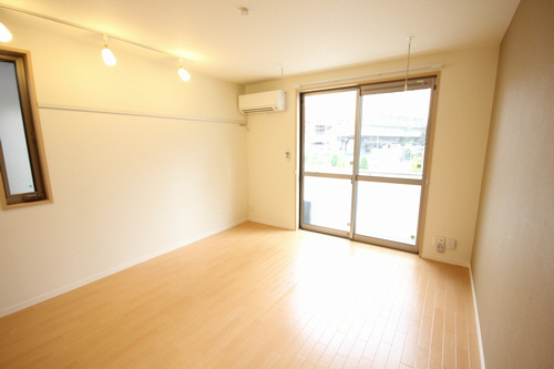 シャンティ 203号-2