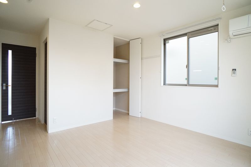 Ｑｕｅｅｎ　Ｆｉｅｌｄ 102号-4