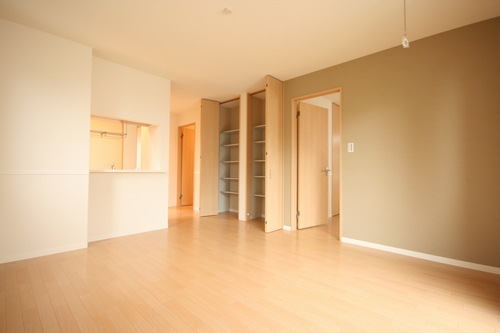 シェーンバウム 201号-2