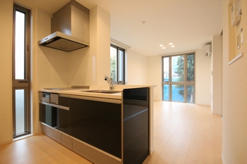 オークヒルズさいたま新都心 201号-2