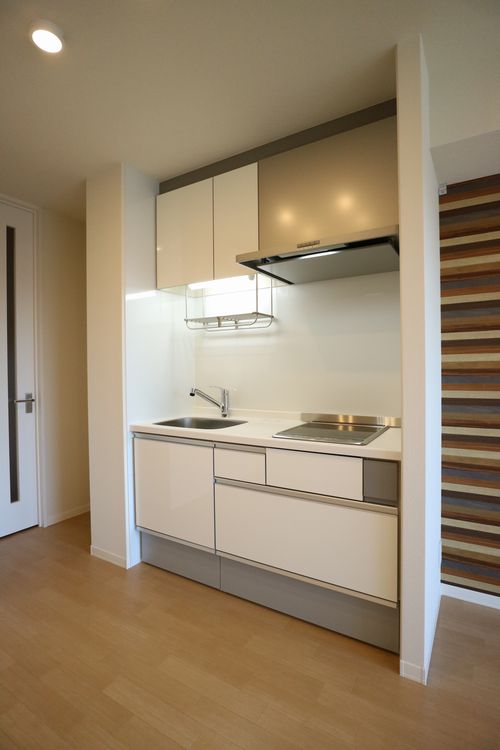 メゾン　ド　コラソン 303号-5