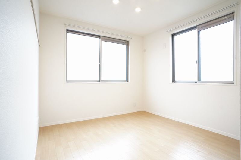 カーサ　ド　マリソル 201号-5