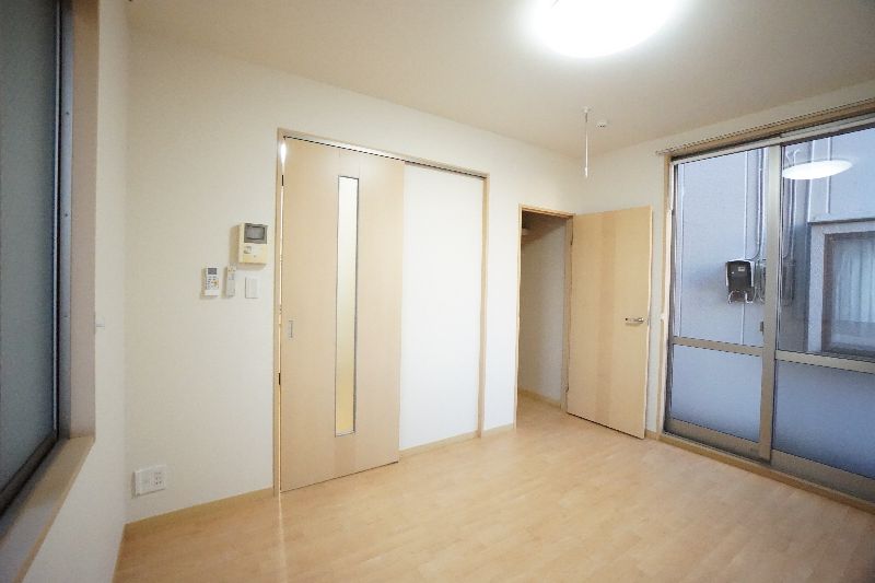 リナ　シャンテ 101号-4