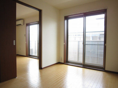 メゾン・ド・ポワン 201号-6