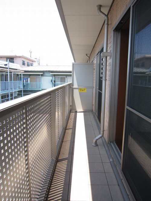 メゾン・ド・ポワン 201号-8