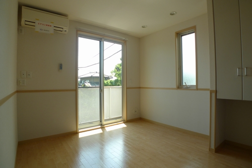 シャーメゾン坂ノ台 201号-3