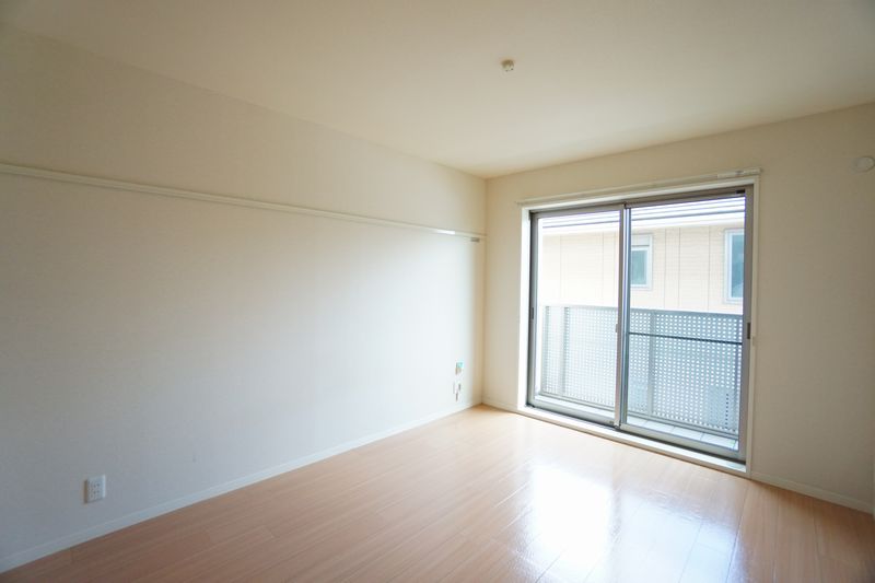 メゾン　スリジエ 203号-4