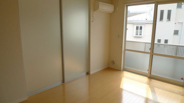 アヴァンツァーレ芝 205号-6