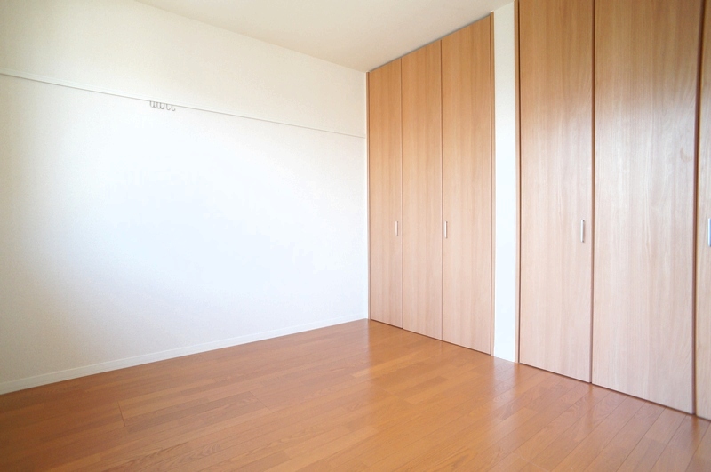 東屋　輝 201号-4