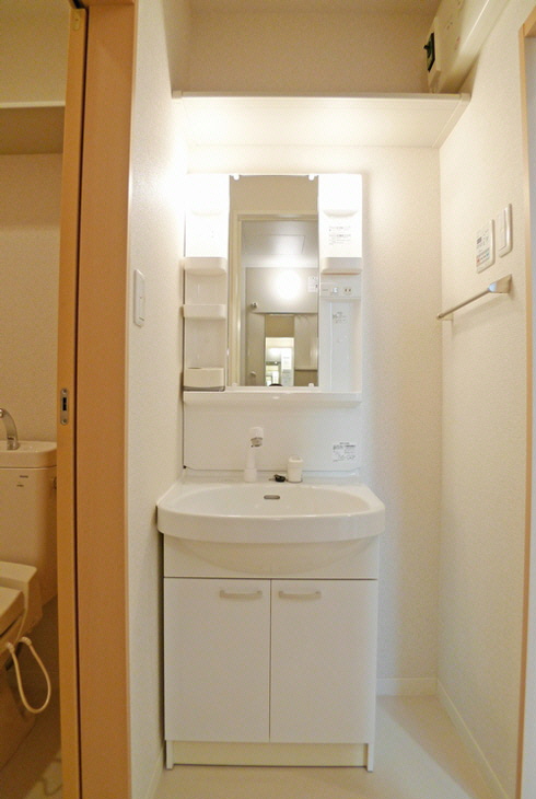 シャーメゾン川口 203号-4