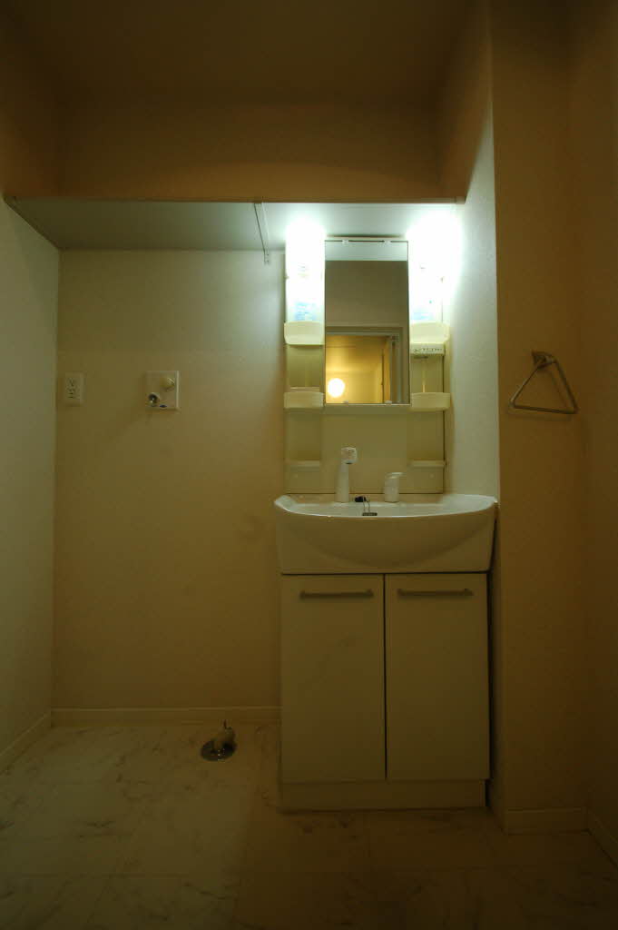 セントルーガ西青木 105号-7