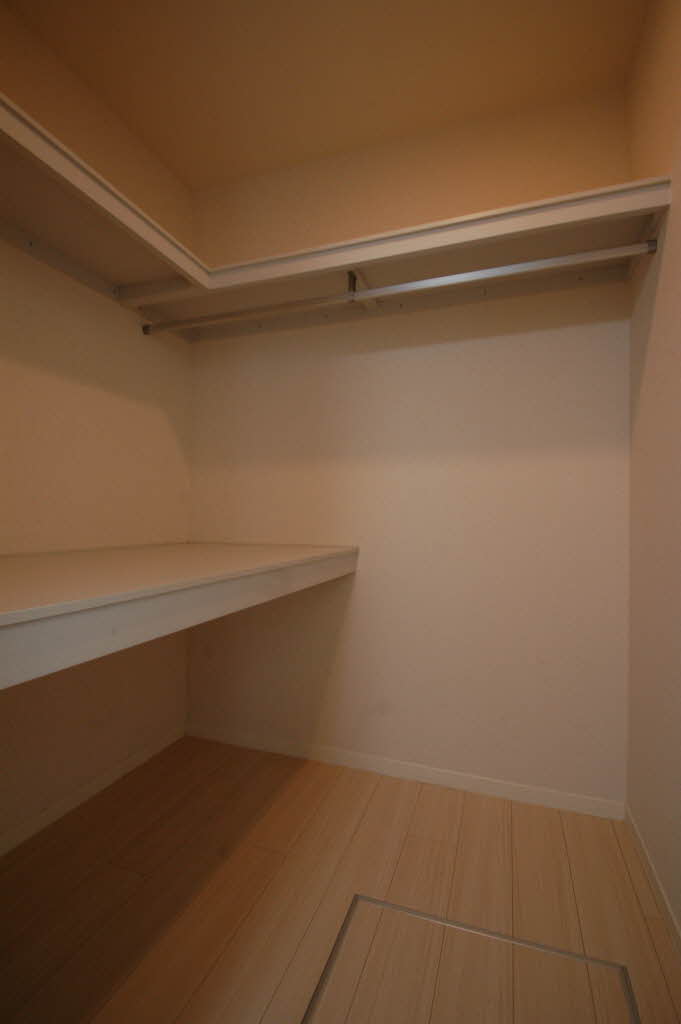 セントルーガ西青木 105号-8