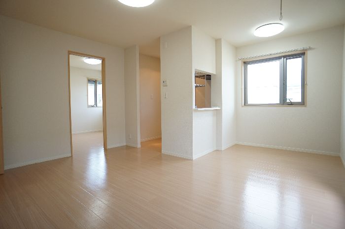 エトワールイースト壱番館 201号-3