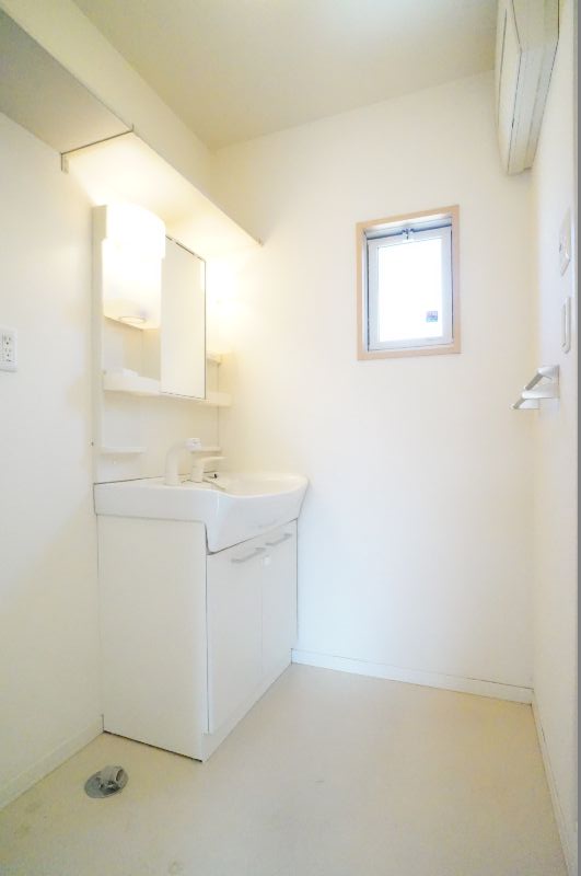 リヴィエールコートＢ 203号-5