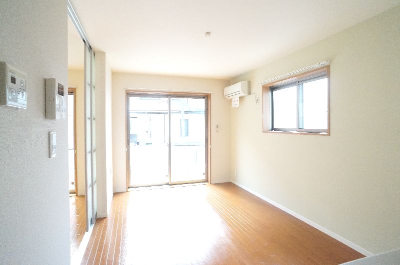 ファースト　プレイス 101号-2