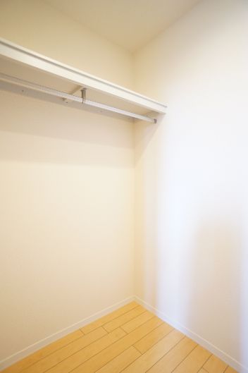 ロイヤルヒルズ武蔵野 301号-11