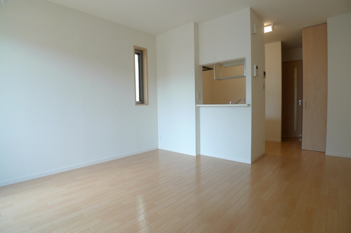 エトワールイースト弐番館 203号-3