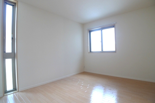 エトワールイースト弐番館 203号-5