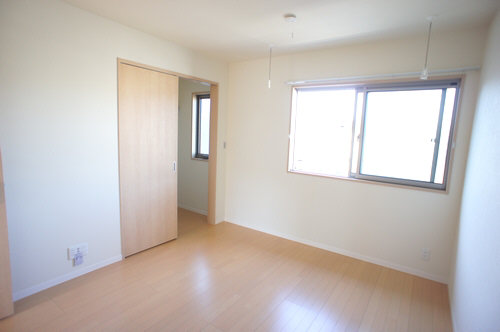 ル・プレジール 202号-3