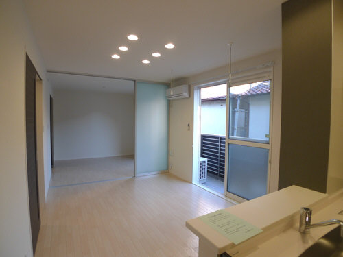 メゾン・ブランカ 202号-4