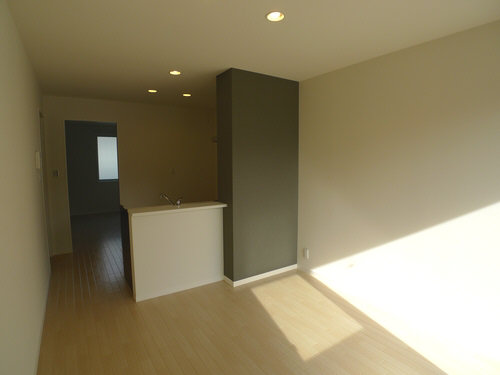 メゾン・ブランカ 203号-4