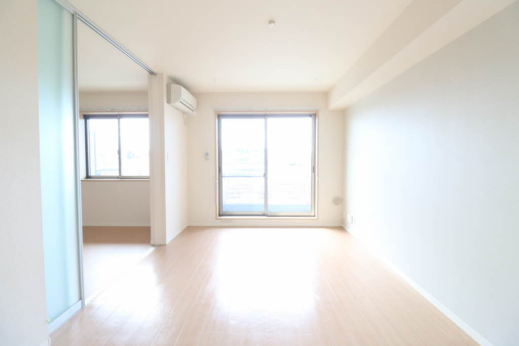 ルミエール浦和美園 302号-2