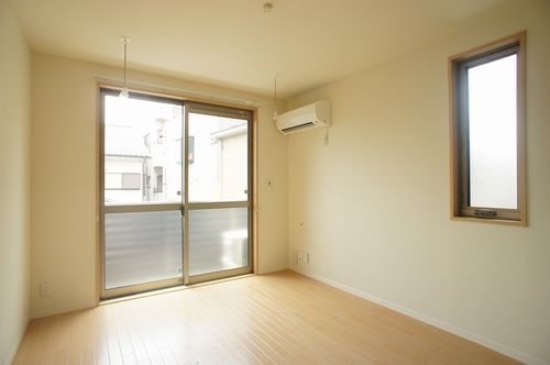 メゾン ハイブリッジ 201号-2