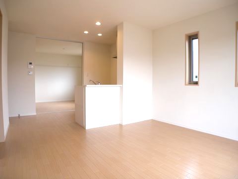 ロイヤル サルーン タケオ Ⅱ 103号-3