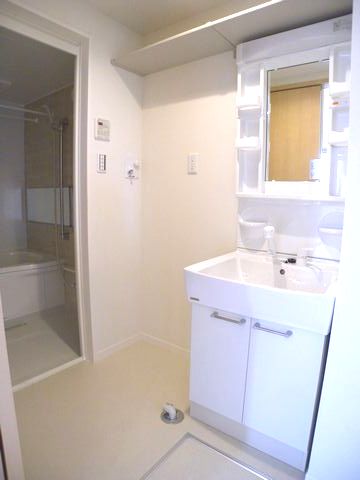 ロイヤル サルーン タケオ Ⅱ 103号-8