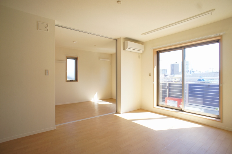 メゾン・クレール 203号-8