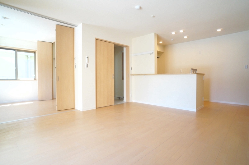 プレミアス・スクエア 102号-2