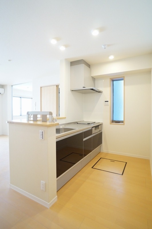 プレミアス・スクエア 102号-6